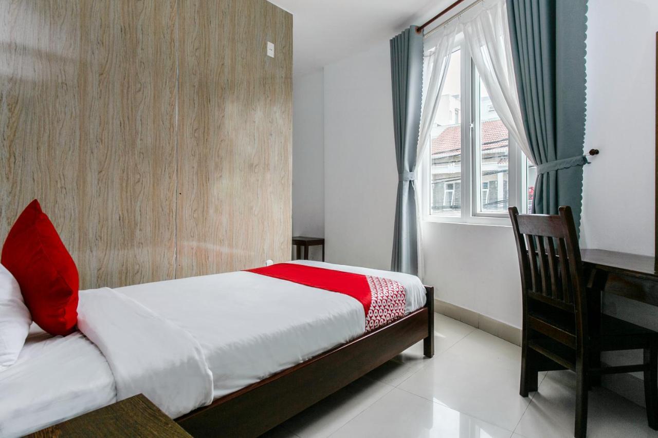 Oyo 557 Phi Yen Hotel Da Nang Bagian luar foto